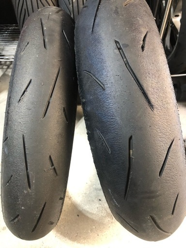商談中　
ダンロップ　α13 前後セット