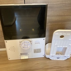 【Wi-Fi】ペット用フィーダー 自動給餌器の画像