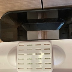 【Wi-Fi】ペット用フィーダー 自動給餌器の画像