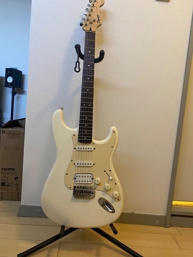 Squier by Fenderストラトキャスター