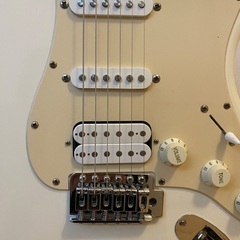 Squier by Fenderストラトキャスターの画像