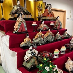 雛人形（七段飾り）の画像