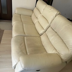 電動ソファー　差し上げます
