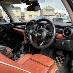 F56後期　クーパーSD yours pkg モルトブラウンレザー　ヘッドアップの画像