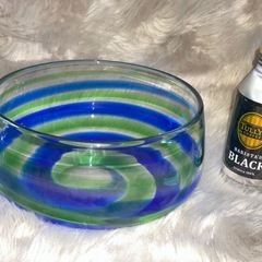 綺麗な色のガラスの何か！笑の画像
