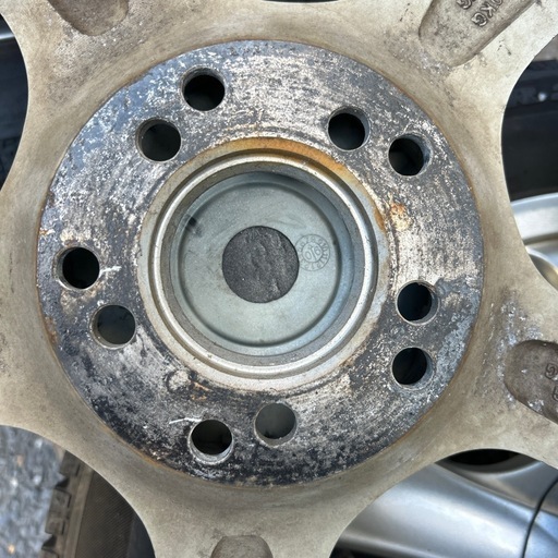 215.60r16 スタッドレスタイヤ　
ホイール付き　