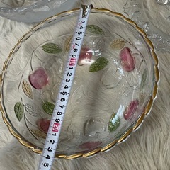 とても可愛いオシャレなガラス製の大皿の画像
