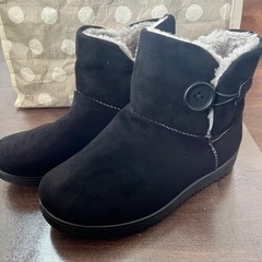 24センチ　もこもこブーツ