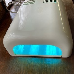 モガブルック製　カルジェルUVライト