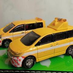 トミカ道路維持管理車2台