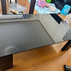 ローテーブル・座卓・小さめ・スクエア (yk) 姪浜のテーブル《座卓、ローテーブル》の中古あげます・譲ります｜ジモティーで不用品の処分