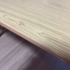 ニトリの折りたたみテーブルの画像