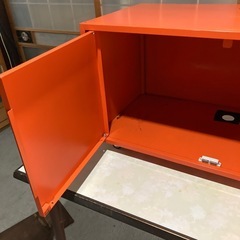 最終値下げ　オシャレな家具　au店頭用什器　テーブルやテレビ台などにの画像