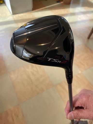 タイトリスト　ゴルフドライバー