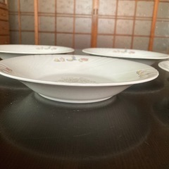 【新品未使用】ハッピーベアー　カレー皿×5枚　21.5cm 中深皿　レトロの画像