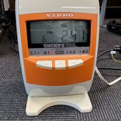 NIPPO ニッポー タイムレコーダー TIMEBOY8プラス タイムカード付 タイムカード掛け付 箱付 動作確認済の画像