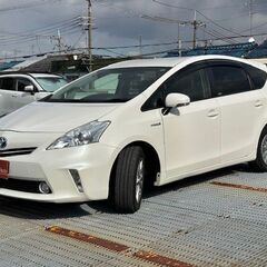 月々2.5万円～　自社ローン歓迎　☆　プリウスα　☆の画像