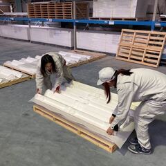 【有限会社アートマテリアル】〈製造スタッフ（未経験者向け）〉モノづくりのプロになりたい。そんな方をお待ちしています。/年間休日124日/賞与5か月分支給の画像