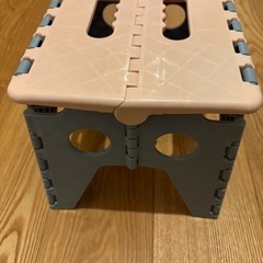 折りたたみ踏み台の画像