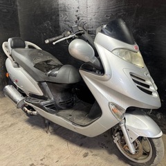 ★支払い総額3.3万円★走行テスト済み！始動動画もあり♪キムコ グランドディンク125Z リアタイヤ新品！電動格納ミラー！安心なキック付き！の画像