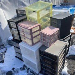 プラスチック　ケース　多段階ケース　収納ケース大量セール