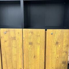 オフィス　木製キャビネット 5段 3段扉付き カギ付き ハイタイプの画像