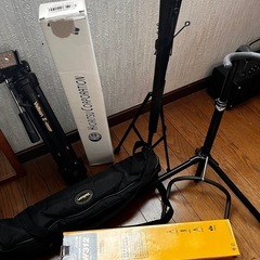 譜面台　カメラ三脚　ギタースタンド　