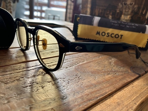 MOSCOT限定サングラス