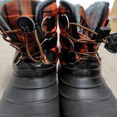 美品！CHARKIES スノーブーツ　22センチの画像