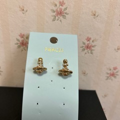 ピアス