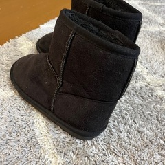 子供用ブーツの画像