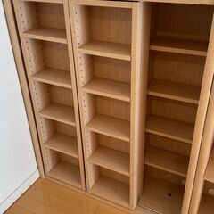 美品 大塚家具 書棚 スライドオープン 小島工芸 90×110×30cmの画像