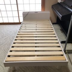 【お取引先確定】木製　シングルベッド