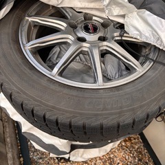 205／60R16  スタッドレスタイヤ