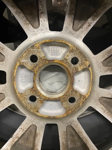 
スタッドレス・ブリザック新品　14インチ　スズキ 純正ホイール