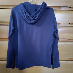 レディースパーカーの画像