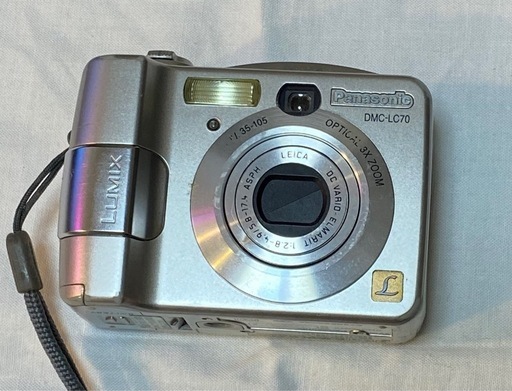 Panasonic Lumix DMC-LC70 シルバー