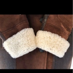 TOMMY HILFIGER ムートンコートの画像