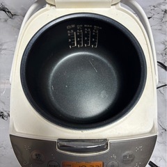 炊飯器の画像