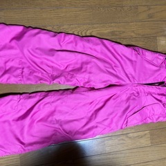 スキーウエアー　子供　130cm 上下セット　即対応可能の画像
