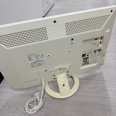 中古　小型テレビ　ホワイトの画像