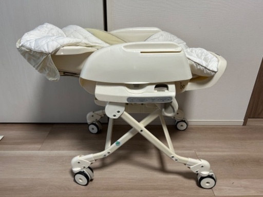 【Combi 電動ゆりかご】　子供用品 ベビー用品 ベビーラック、ベビーチェア