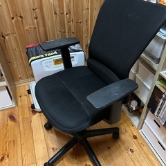 商談中デスクチェア 中古品 引き取り希望