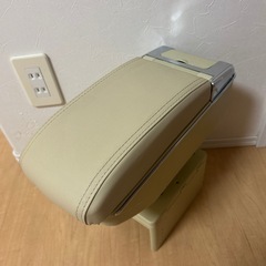 コンソールボックス　肘置き　アームレストの画像