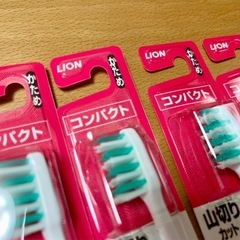 LION ビトーイン コンパクト 歯ブラシ 10本セットの画像