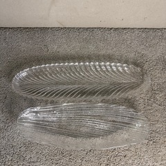 【248】リーフ模様 ガラス皿 2枚セット 大　495mm 小　...
