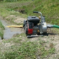 トラクターまたはエンジンポンプをお譲り頂ける方