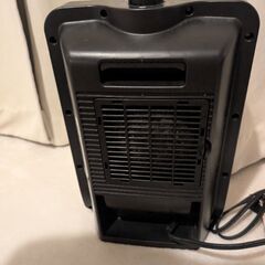【再掲載】電気ストーブ　セラミックファンヒーターの画像