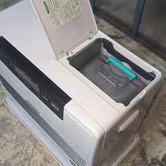 配送無料 高年式石油ファンヒーター!!の画像