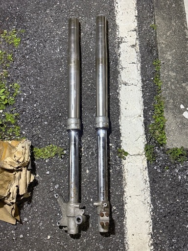 Dトラッカー フロントフォーク